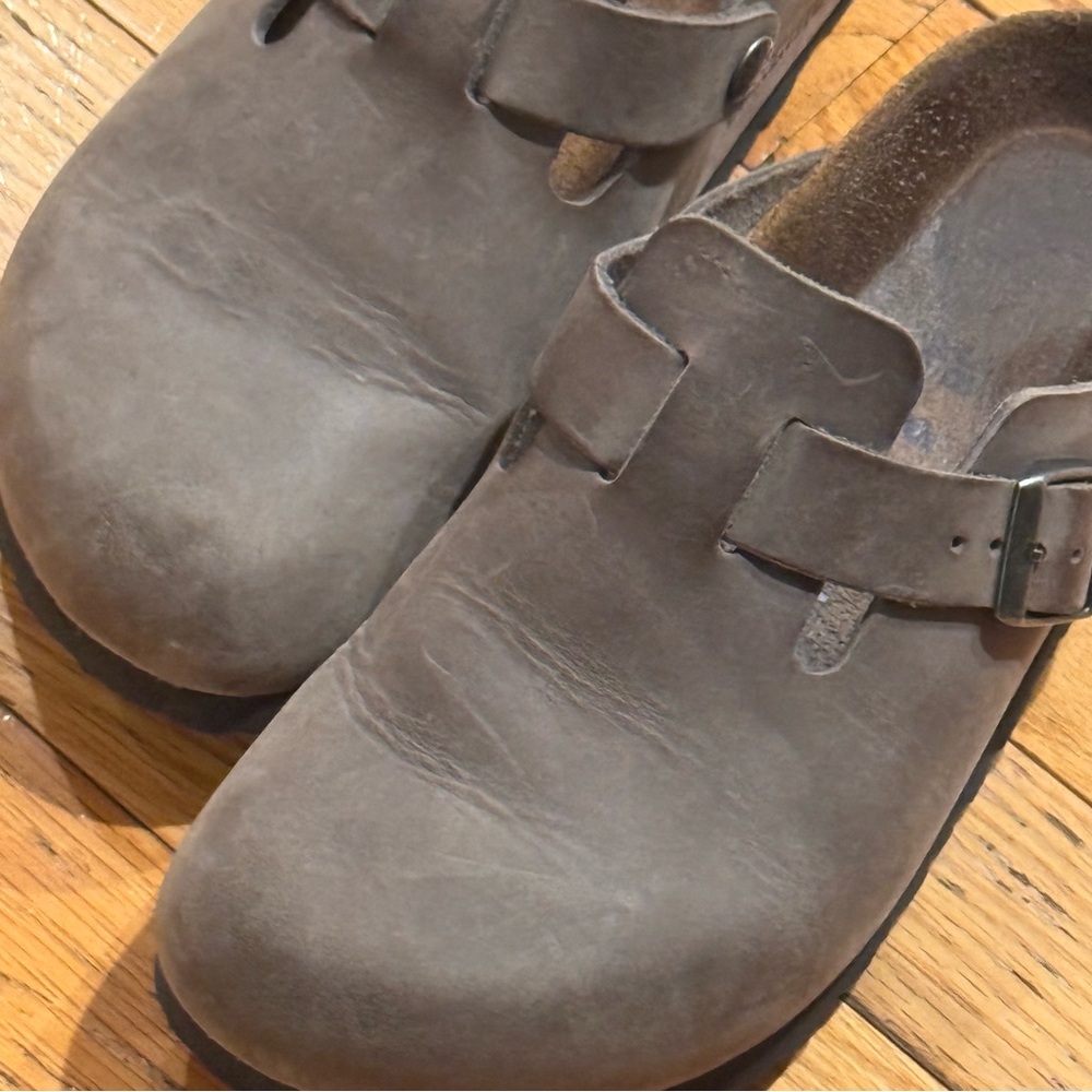 Birkenstock Oiled Leather Boston Mules - Picture 5 of 6